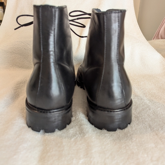 UPDATED AND REDUCED Gordon Rush lace up boots - Picture 3 of 11